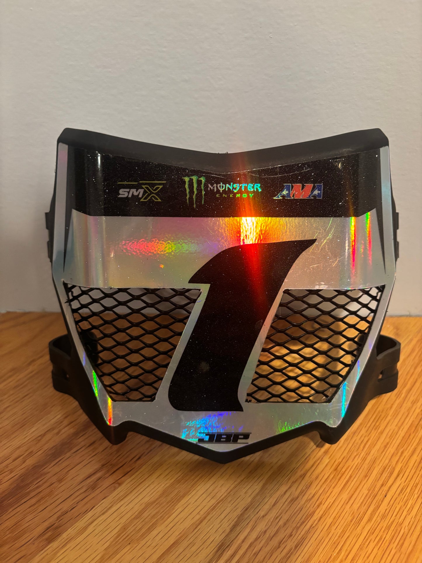 Holographic Vented Plate 1 of 1