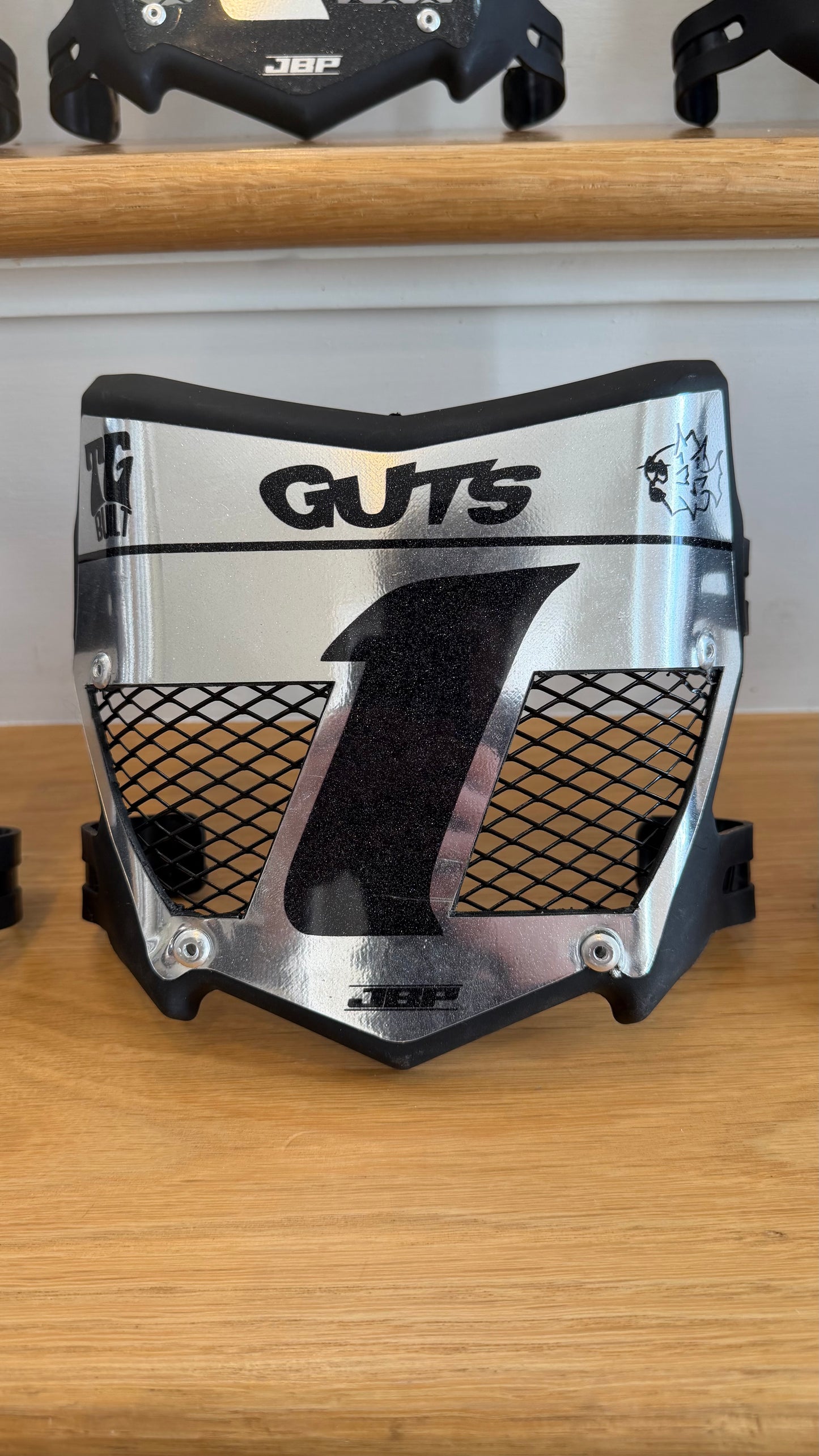 Chrome Vented Plate 1 of 1
