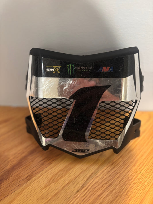 Chrome Vented Plate 1 of 1
