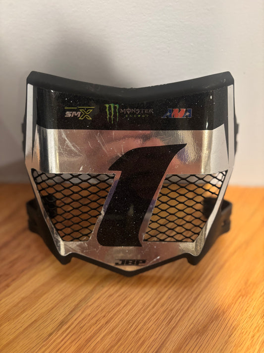 Chrome Vented Plate 1 of 1