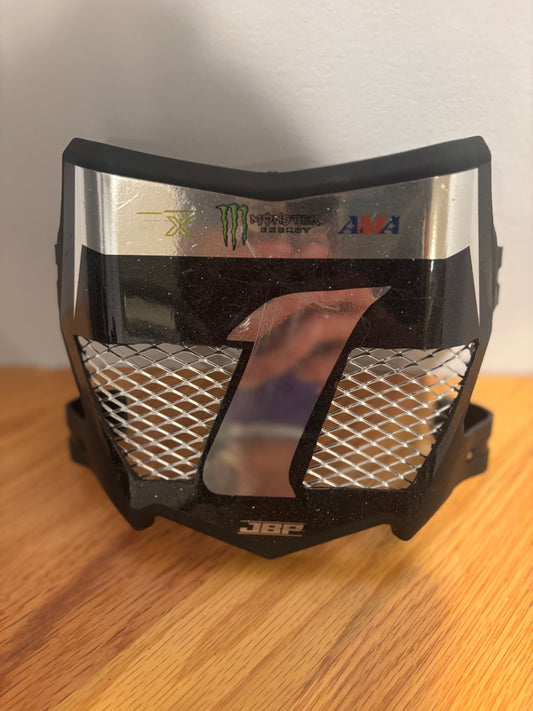 Chrome Vented Plate 1 of 1