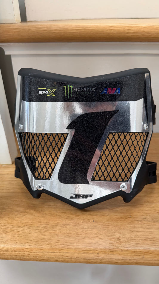 Chrome Vented Plate 1 of 1