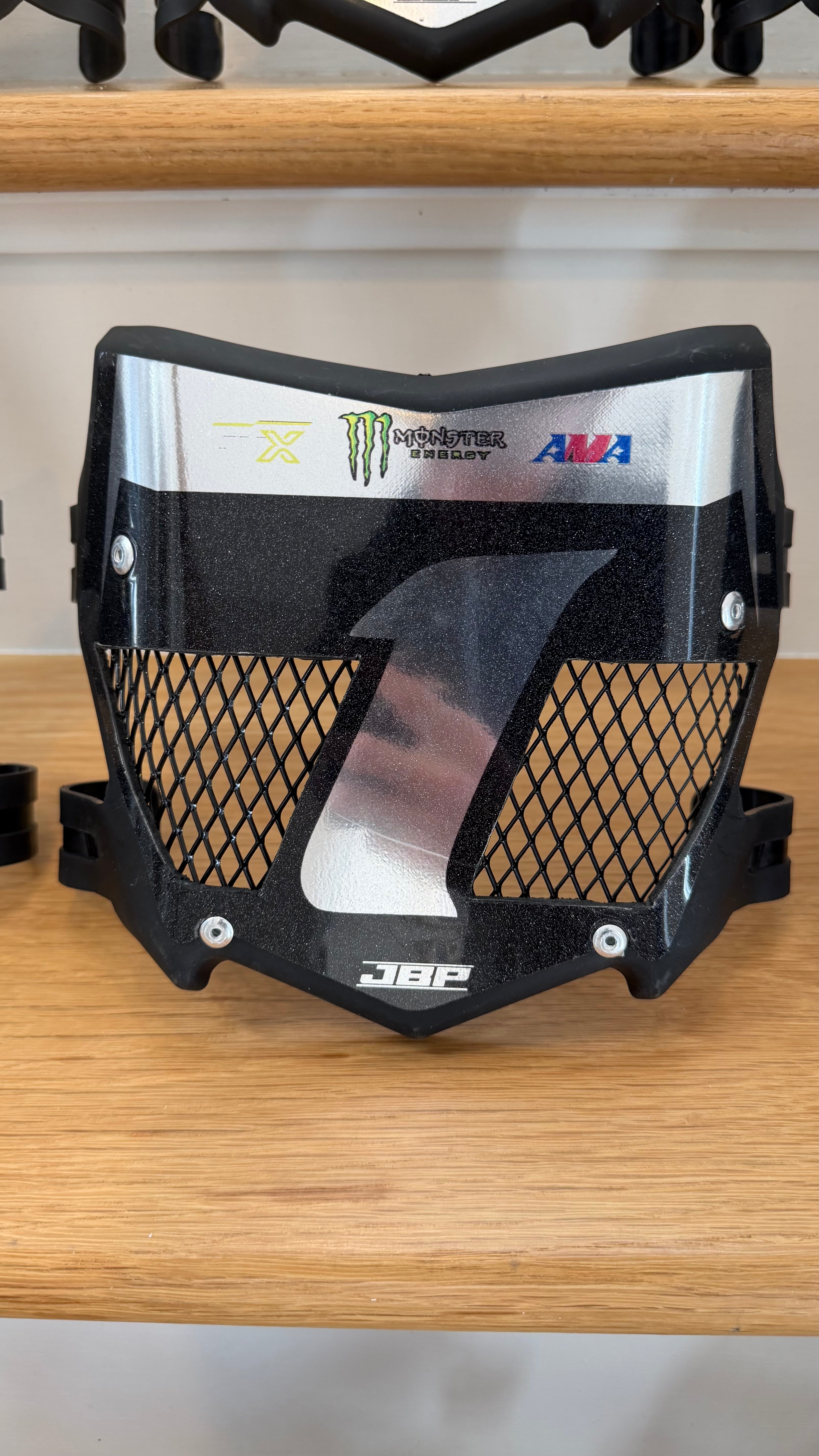 Chrome Vented Plate 1 of 1